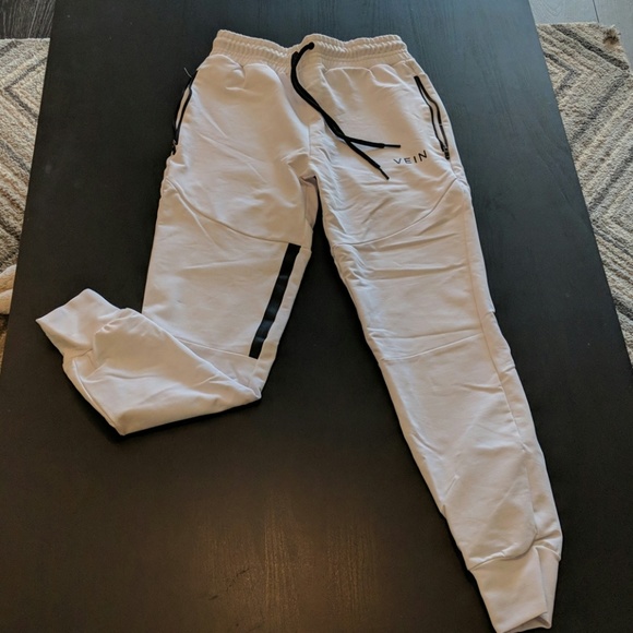 White joggers - Picture 2 of 7